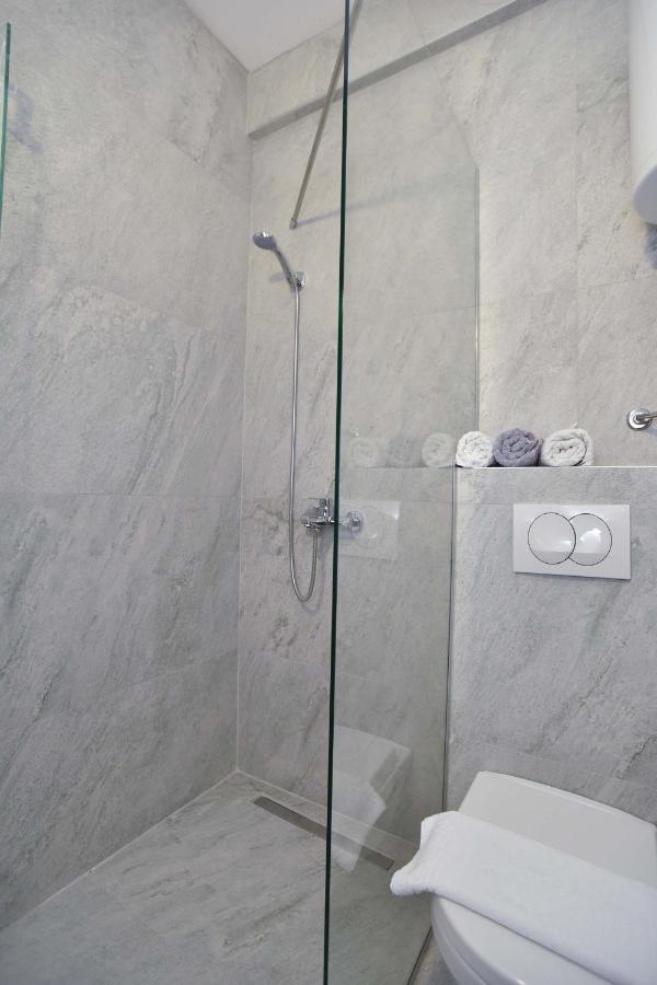 Verbalj Apartment With Swimming Pool 코토르 외부 사진